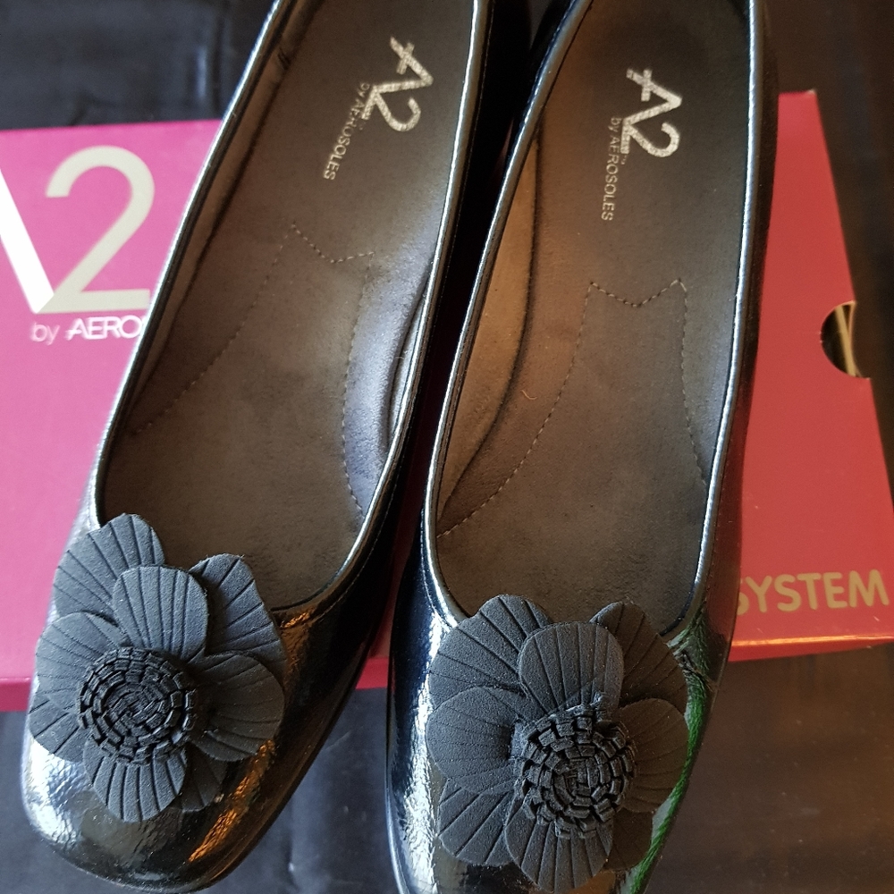 Shoes - Picture 3 of 6